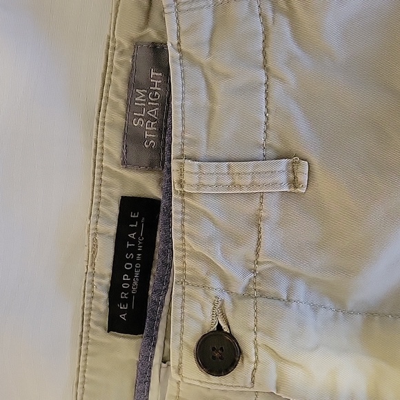 Aeropostale Khaki pants size 32/34 - Picture 3 of 4